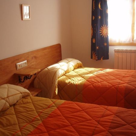 Apartamento Lamatriz Dequin Edificio Sayo 8 Benasque Buitenkant foto