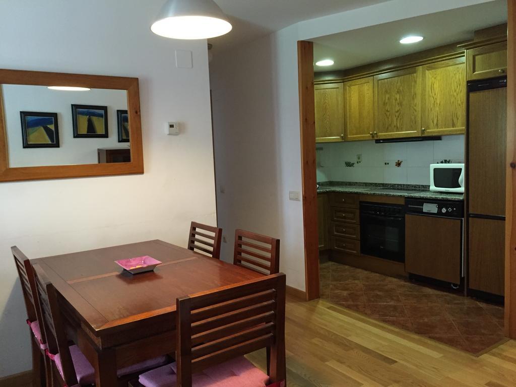 Apartamento Lamatriz Dequin Edificio Sayo 8 Benasque Buitenkant foto